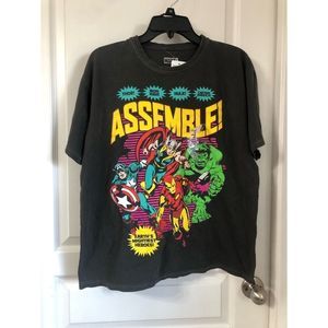 MARVEL AVENGERS VINTAGE LOOK TEE SZ L